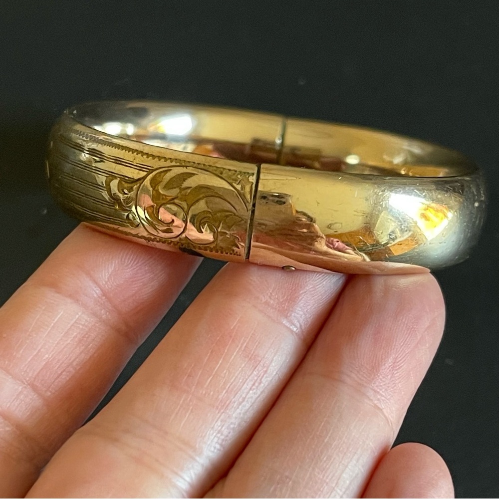Vintage E.J.Co. Gold filled Engraved Monogram Bangle Bracelet - Picture 4 of 12